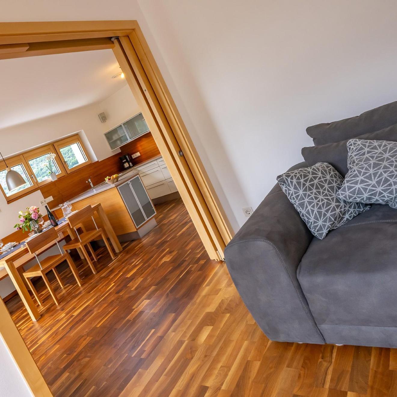 Biohof Gala Apartment Naturns Luaran gambar