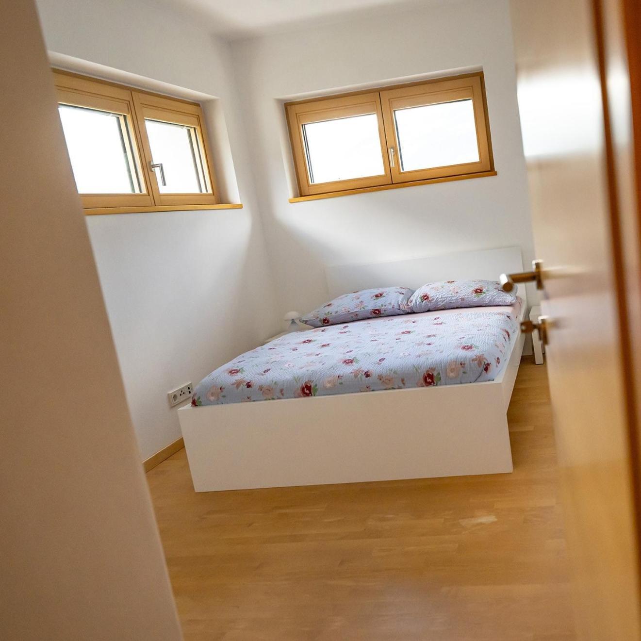 Biohof Gala Apartment Naturns Luaran gambar